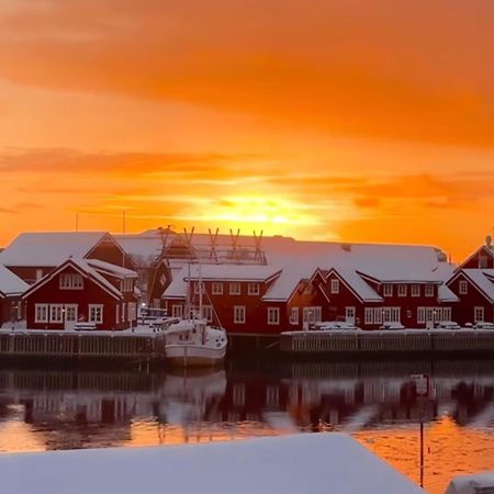 Kule Gule Huset Apartment Svolvær Exterior foto