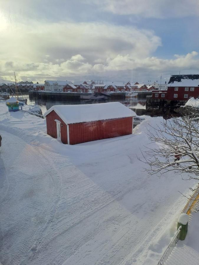 Kule Gule Huset Apartment Svolvær Exterior foto