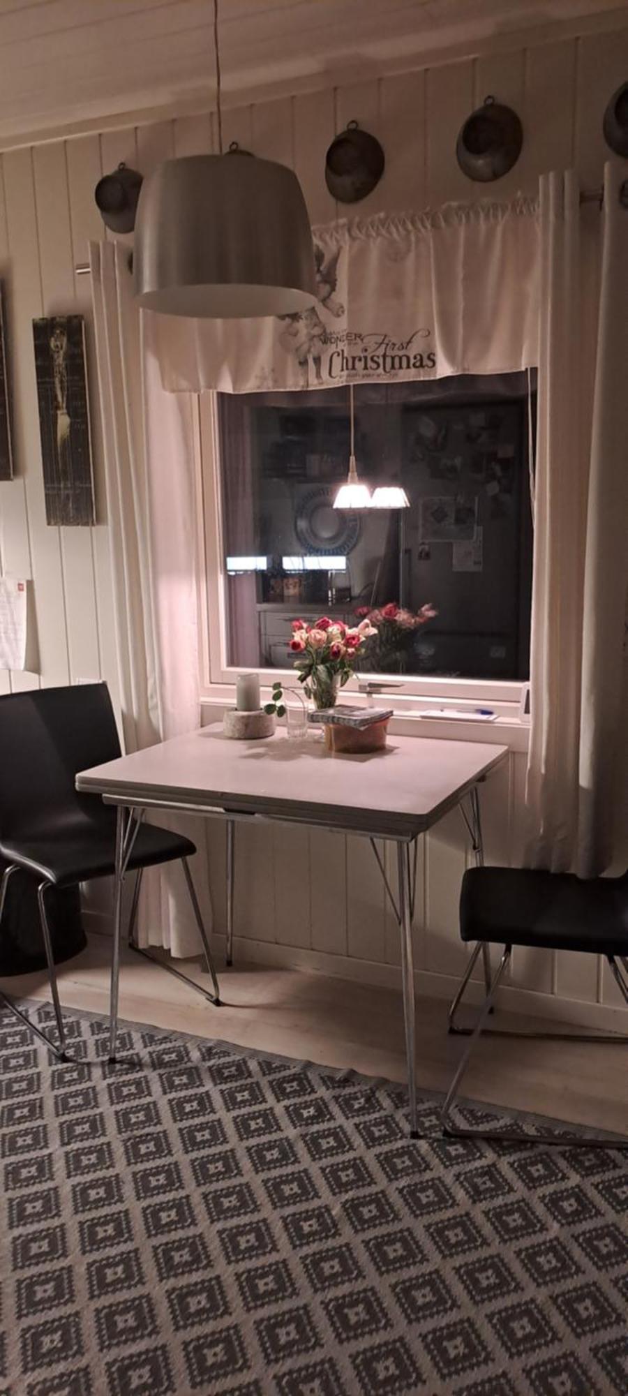 Kule Gule Huset Apartment Svolvær Exterior foto